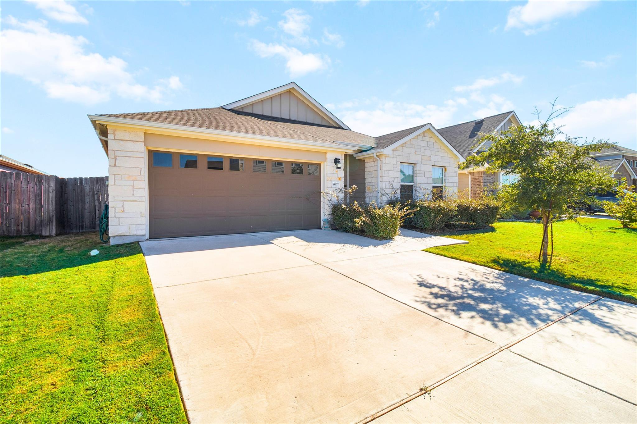 7407 Grenadine Bloom Tx 78617