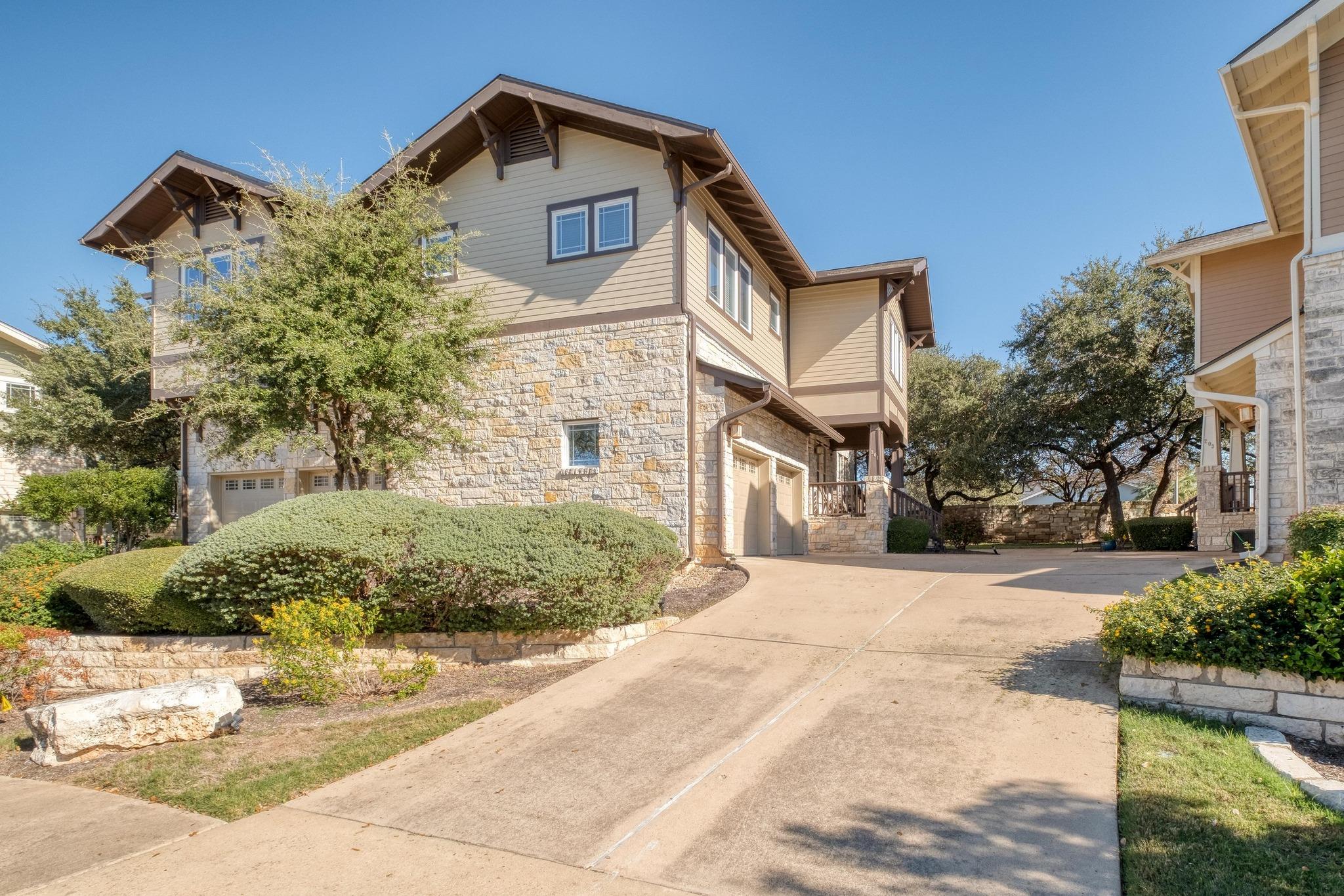 2930 Grand Oaks #301 Tx 78613