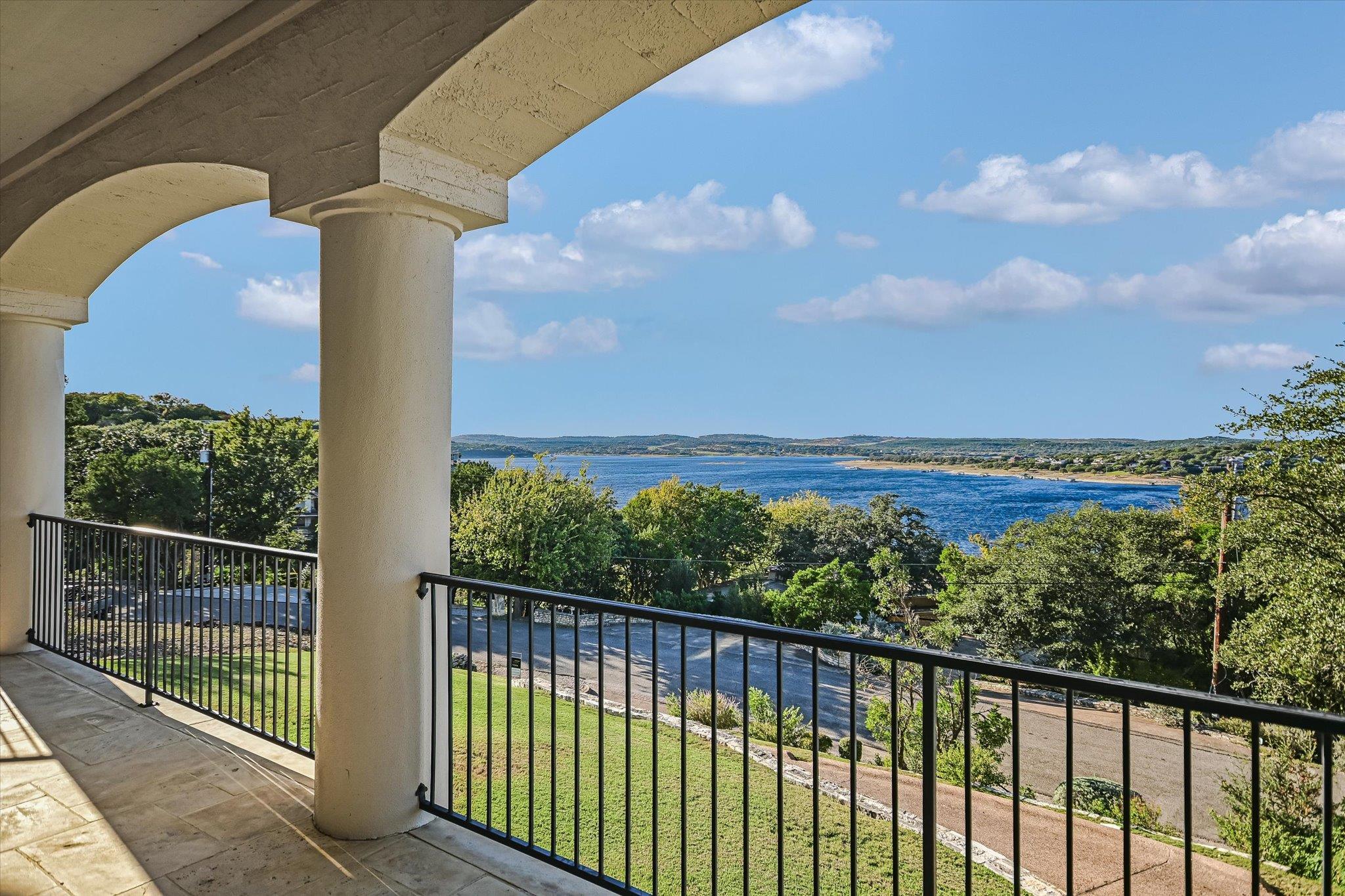 216 Corinthian Tx 78734