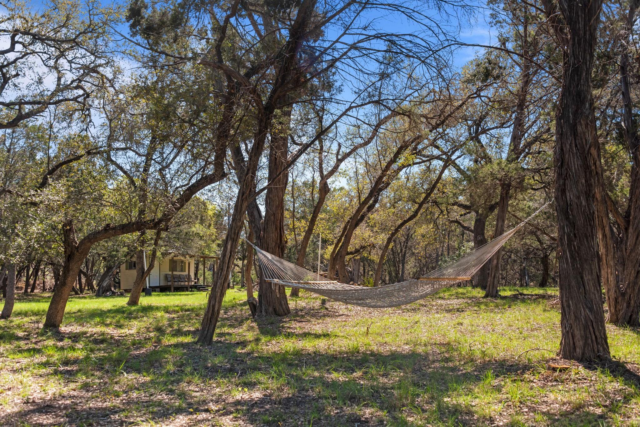 1725 Cripple Creek Tx 78620