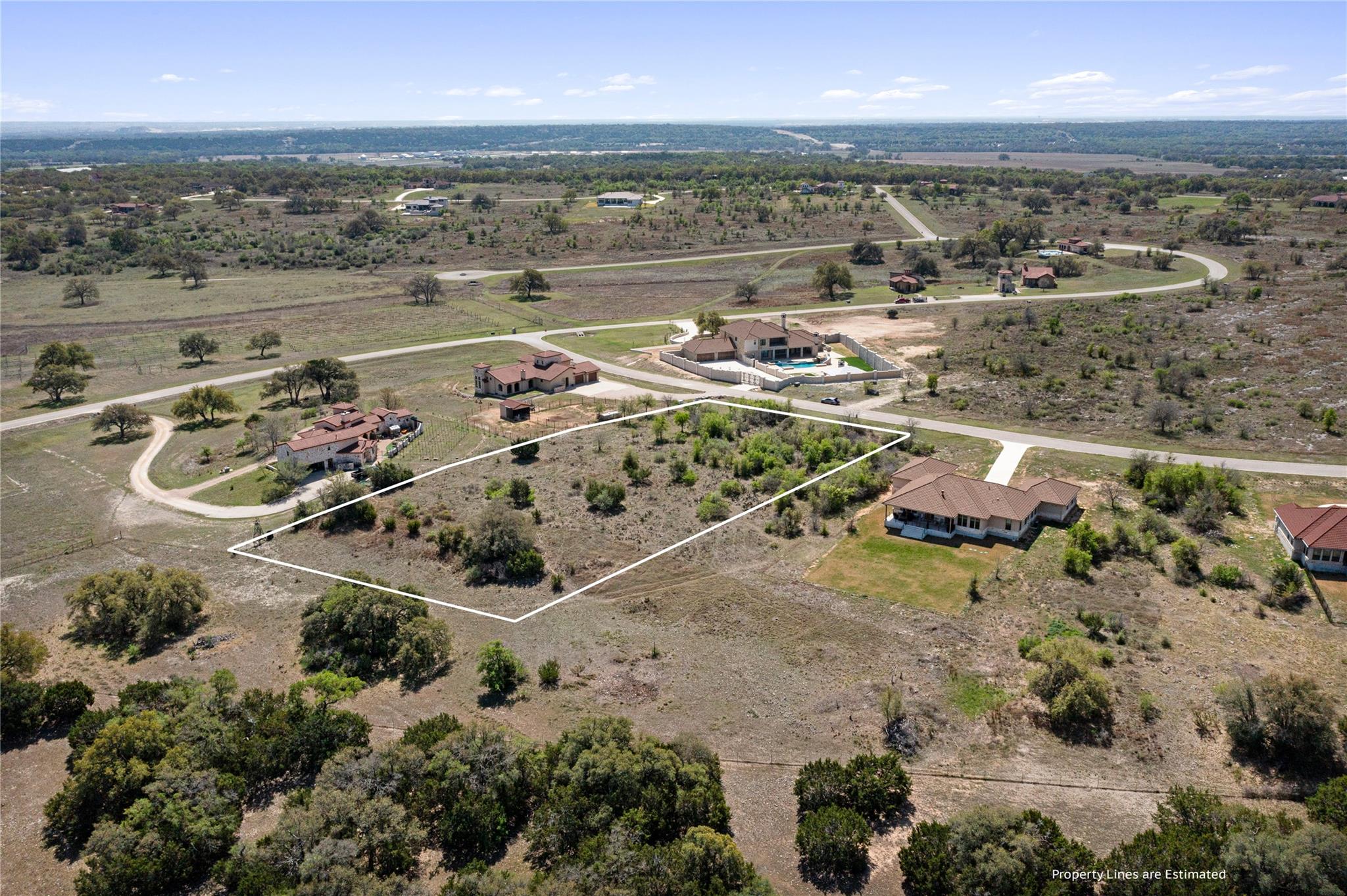 104 Strada Luca Tx 76527