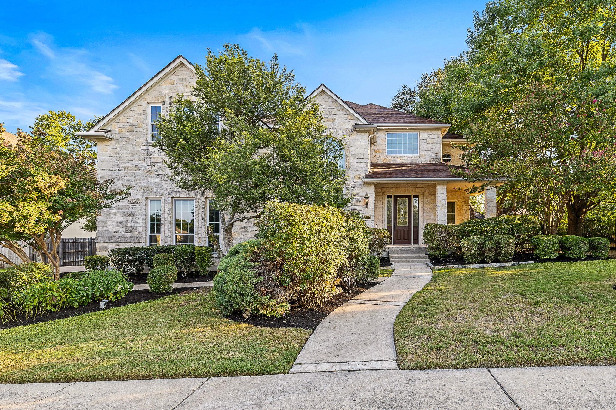 2057 Golden Bear Tx 78664