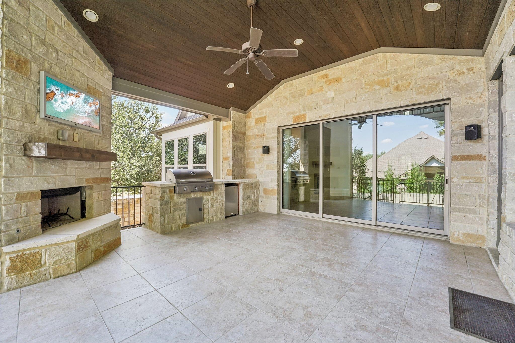 100 Barefoot Park Tx 78628