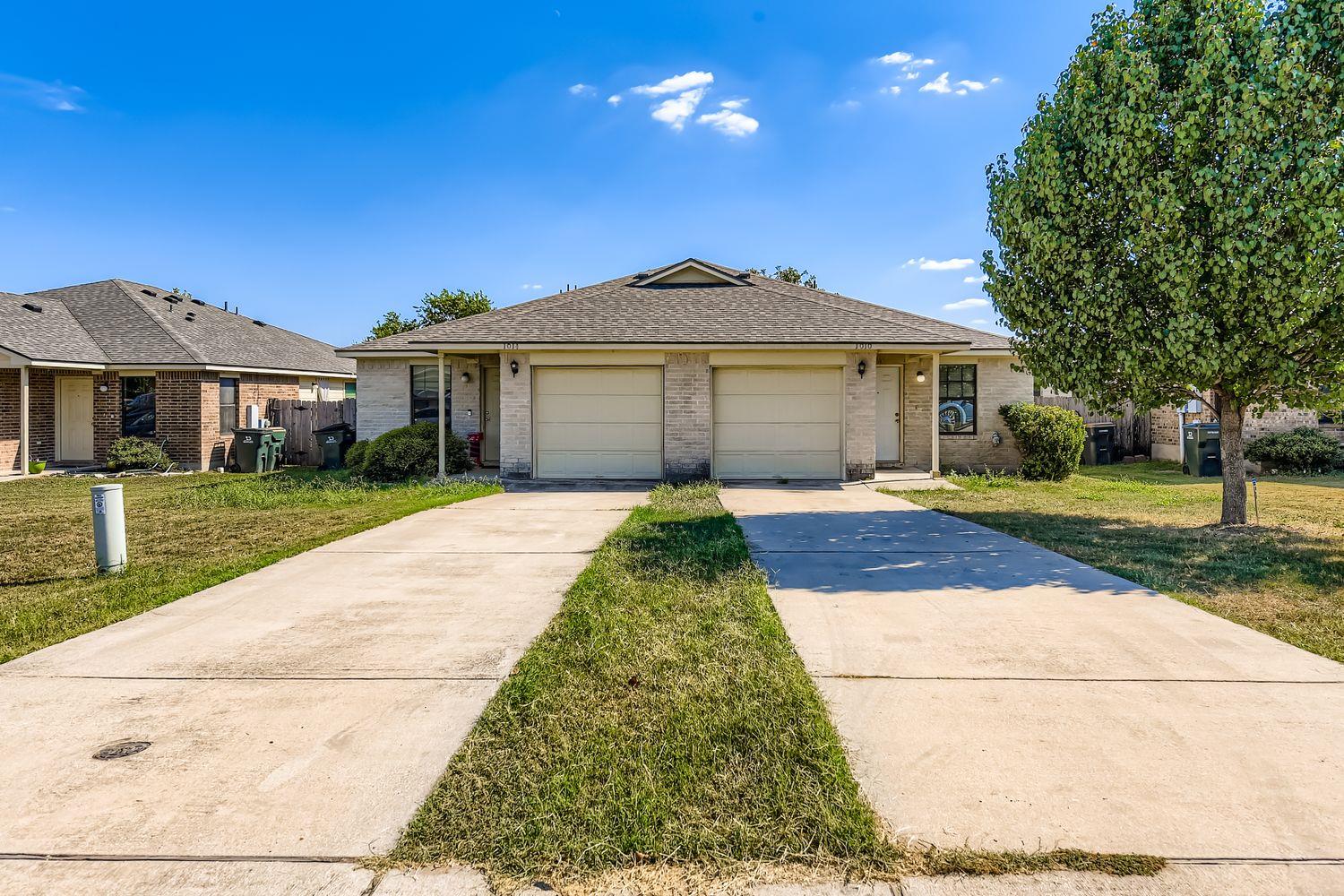 1010-1014 Trail Driver Tx 78626