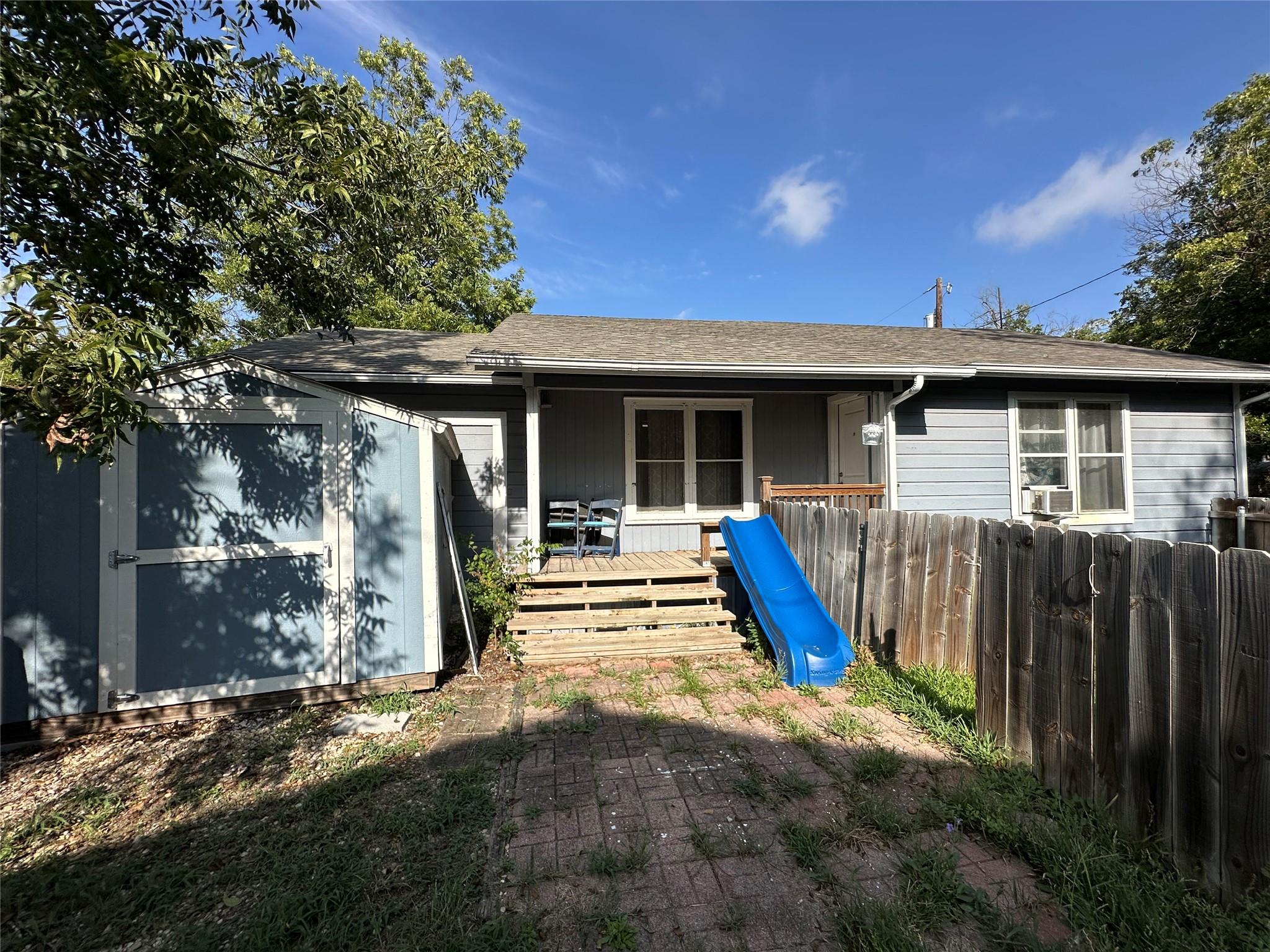 102 Mesquite Unit B Tx 76530