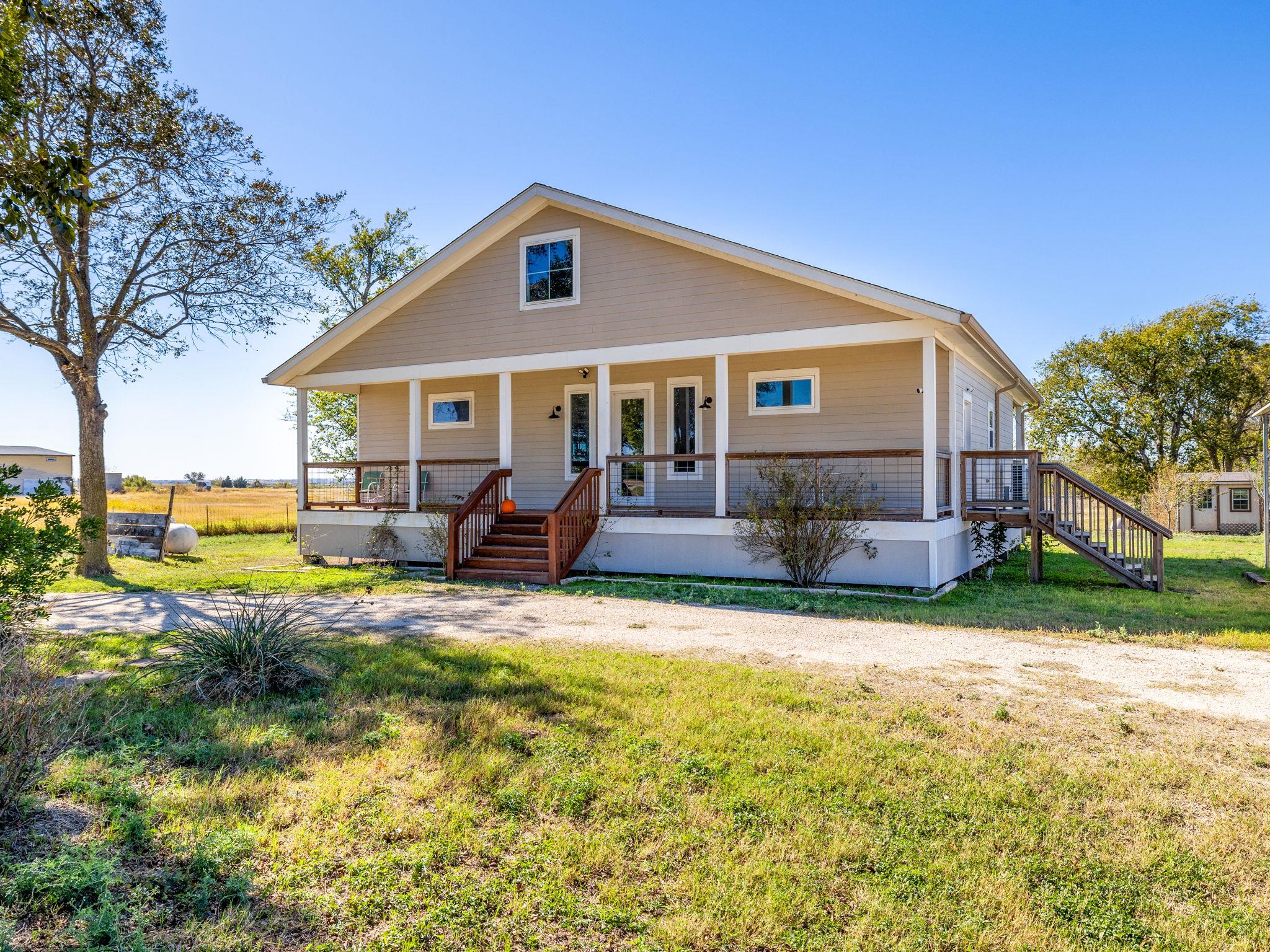 1150 County Road 432 Tx 76574