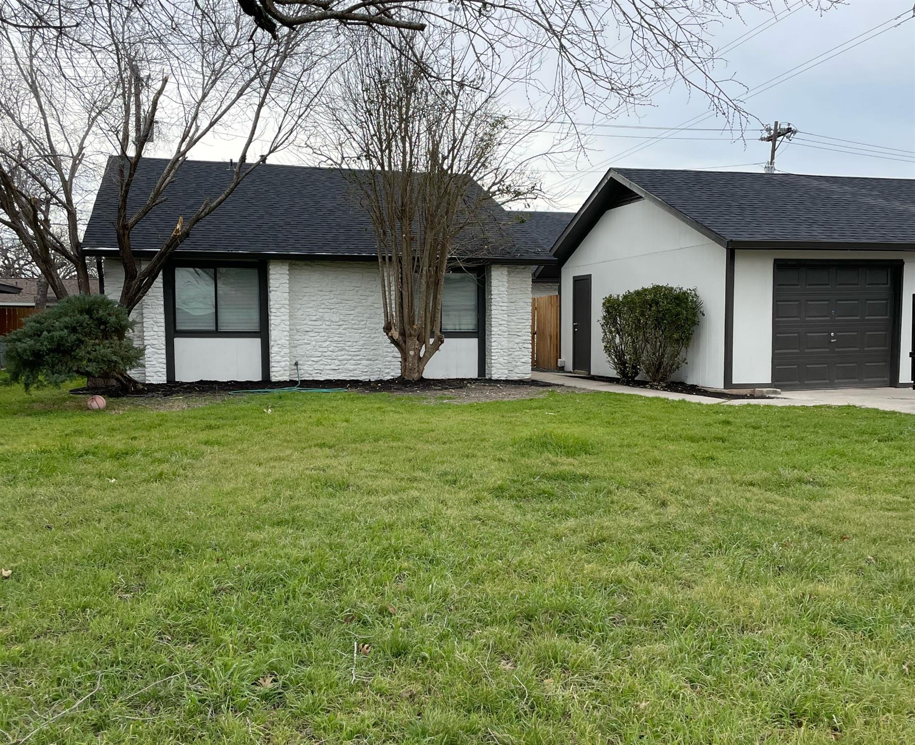 1700 Garden Villa Tx 78628