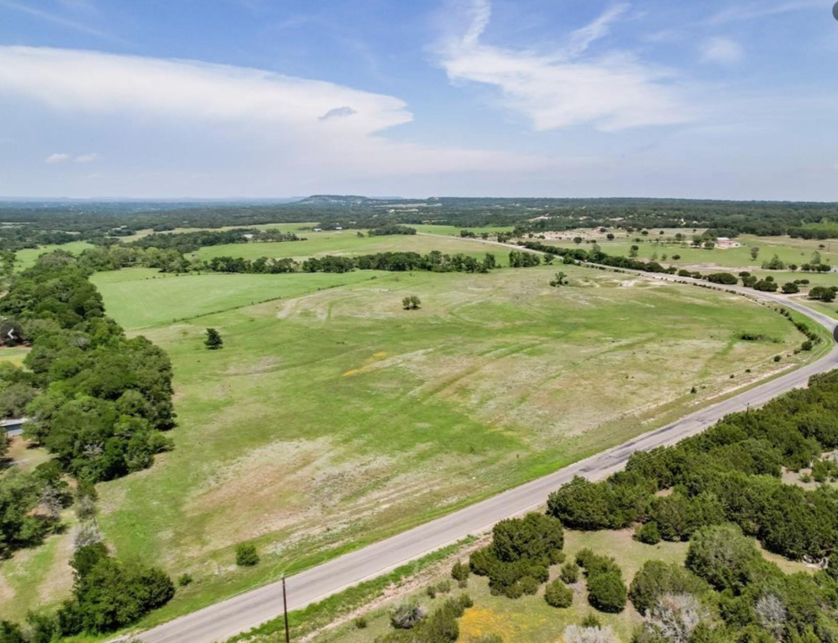 2001 County Road 228 Tx 76527