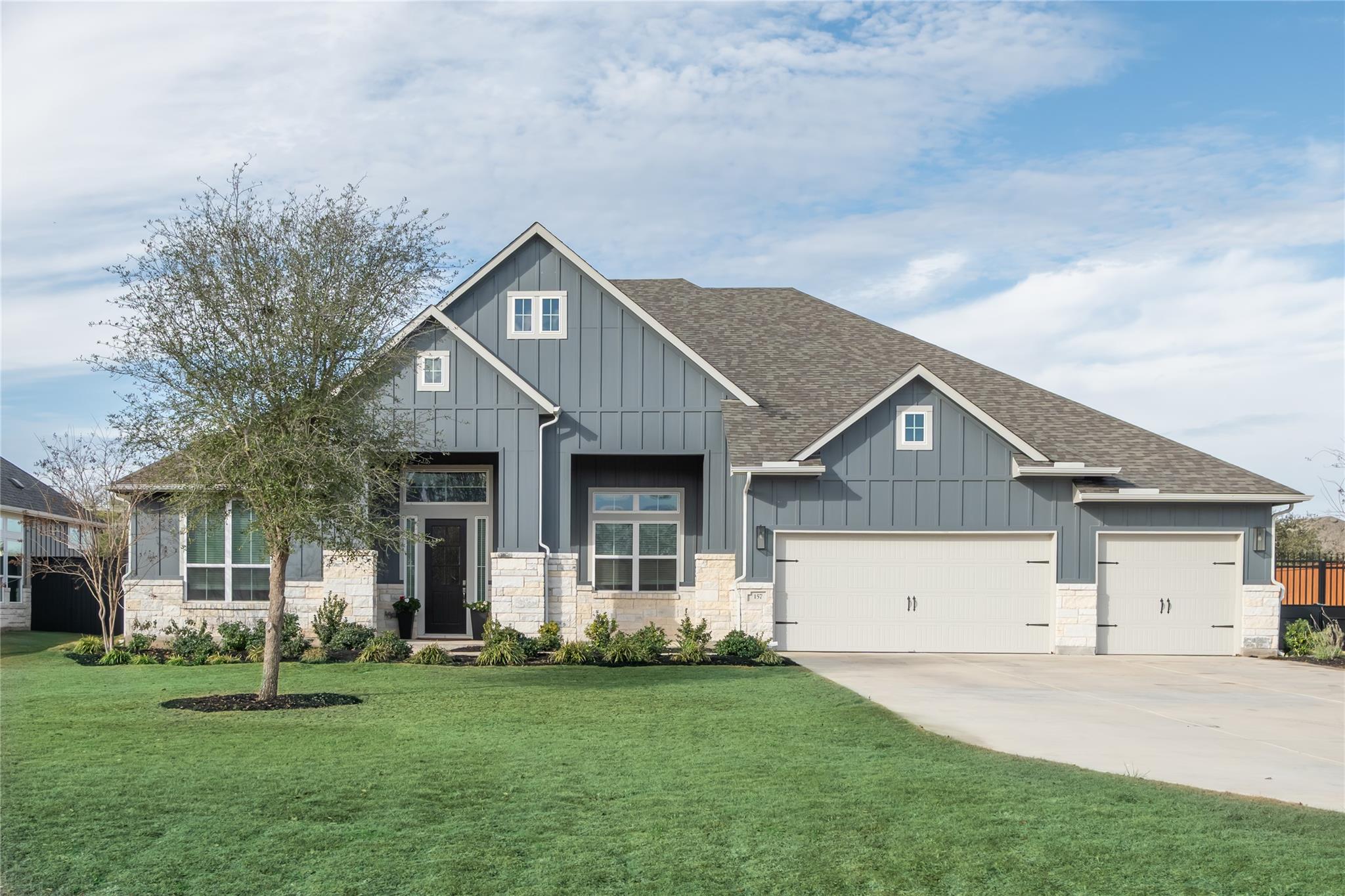 157 Mcnaughton Tx 78642