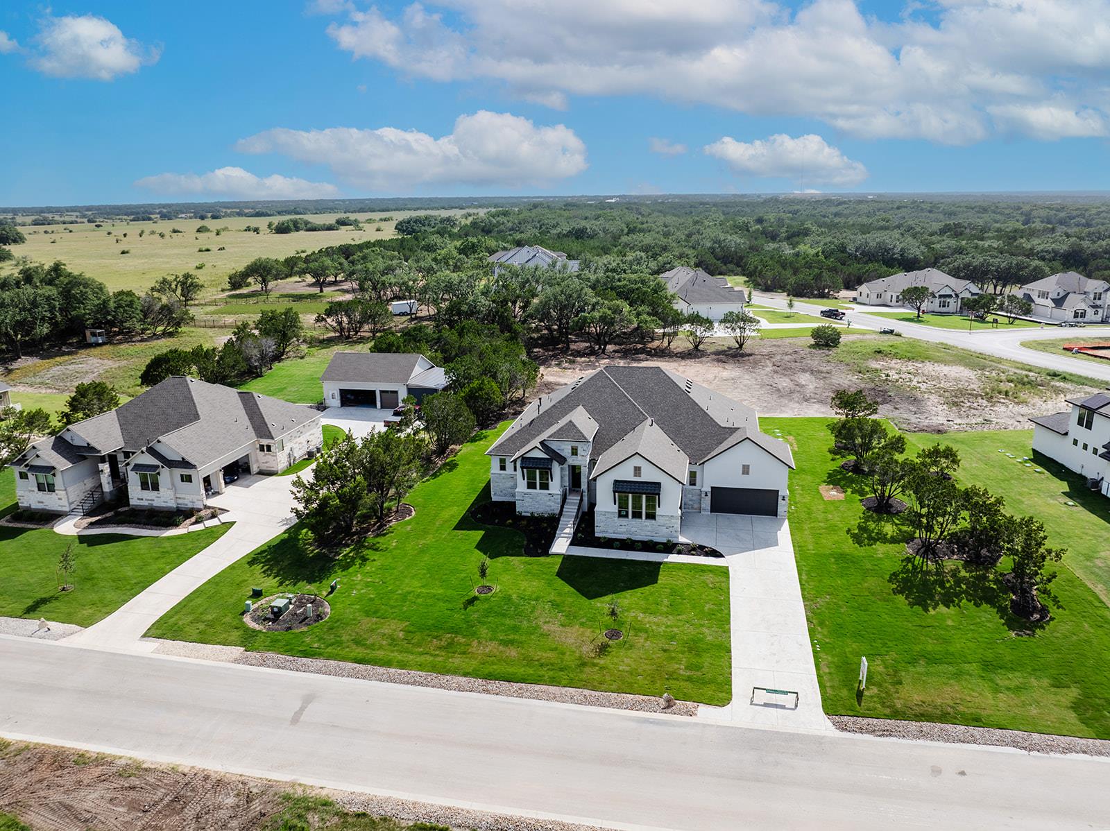 112 Rancho Deluxe Tx 78642