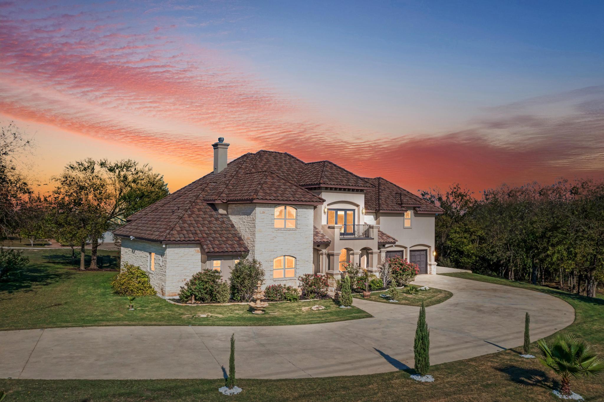 104 Spring Valley Tx 78634