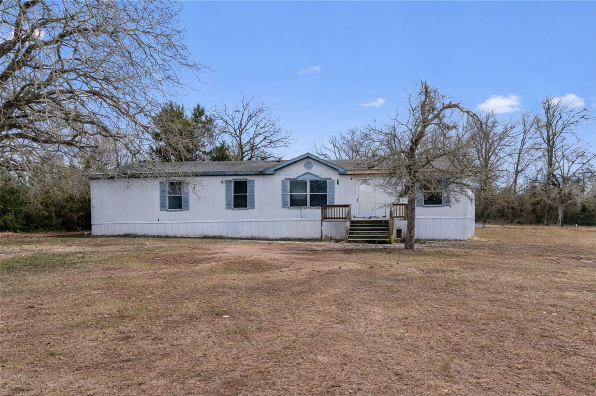 1100 County Road 474 Tx 78621