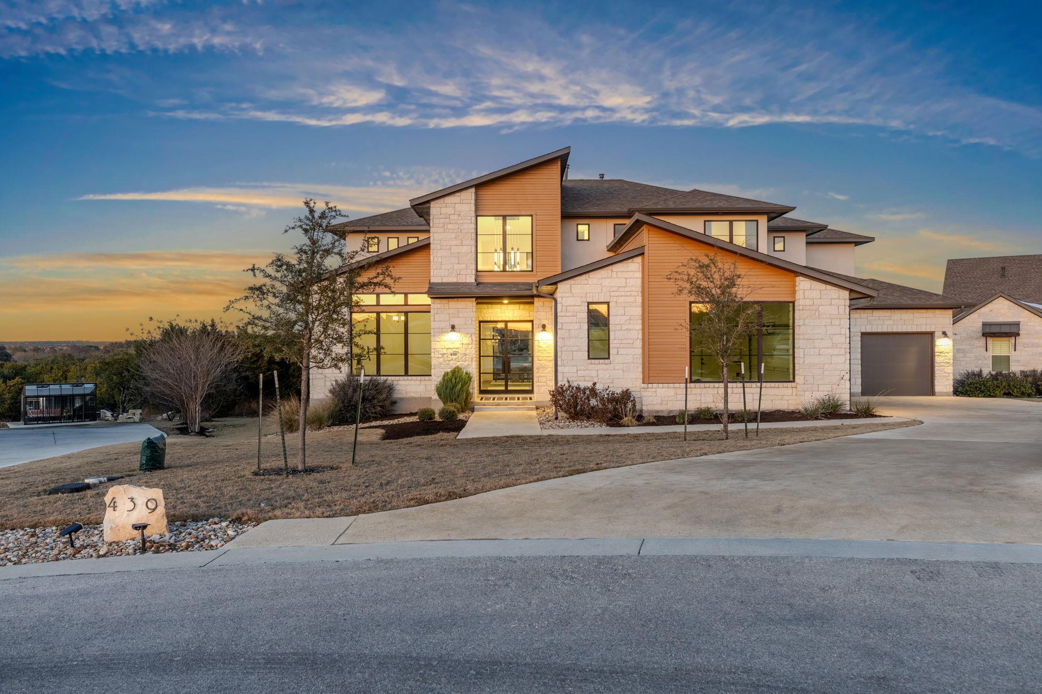 439 Wellborn Tx 78642