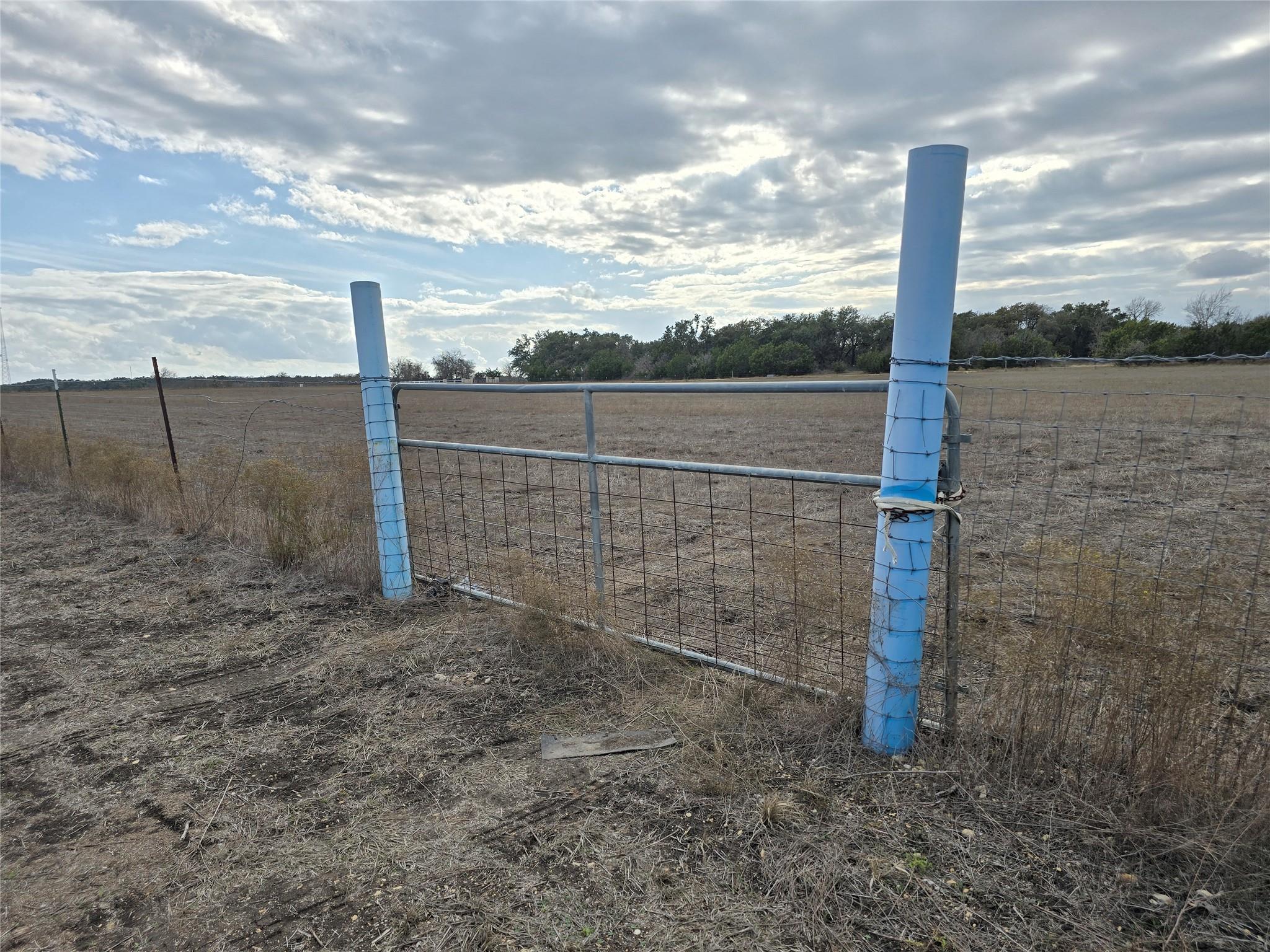 830 County Road 226 Tx 76527